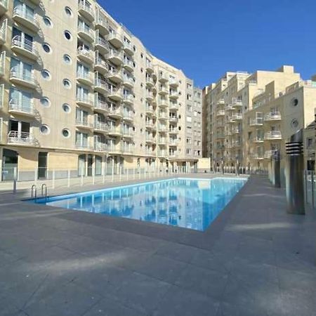 Appartement Met Zeezicht, Zwembad & Garage Oostende Exterior foto